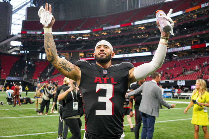 Sep 10, 2023; Atlanta, Georgia, USA; Atlanta Falcons safety Jessie Bates III (3) celebrates after a victory against the Carolina Panthers at Mercedes-Benz Stadium.